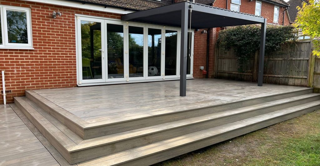 Composite Decking In Oxfordshire